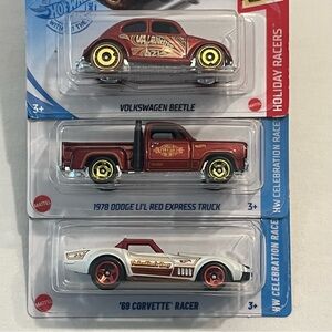 Hot Wheels VALENTINE’S DAY 2021 Volkswagen Beetle 2024 Dodge 2025 Corvette